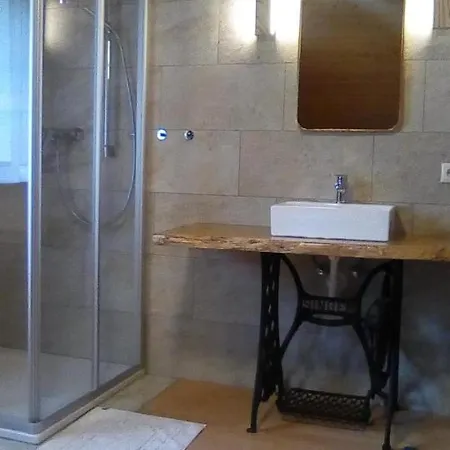 Idyllischer Landhof Naehe Millstaettersee Mit Balkon