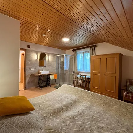 Idyllischer Landhof Naehe Millstaettersee Mit Balkon