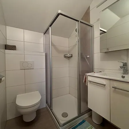 Idyllischer Landhof Naehe Millstaettersee Mit Balkon Fresach