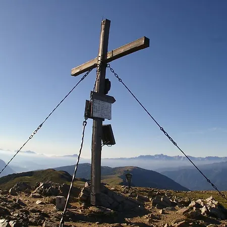 Idyllischer Landhof Naehe Millstaettersee Mit Balkon דירה Fresach