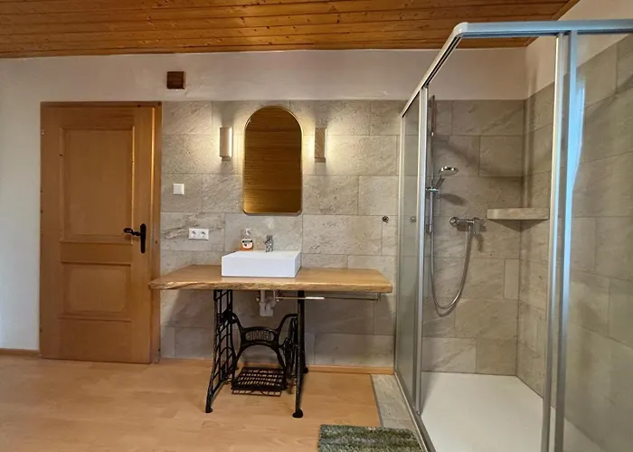 Appartement Idyllischer Landhof Naehe Millstaettersee Mit Balkon